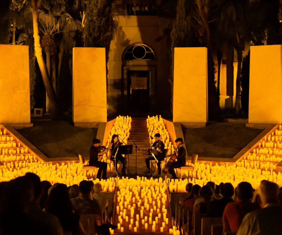 Eine Nacht zwischen den Jahrhunderten gefangen